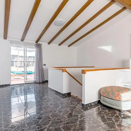 Beach, 8 Pax, 4bdr, 3bath, Bbq Puerto de Sagunto