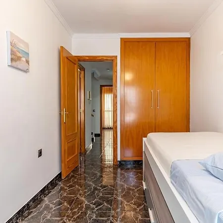 Beach, 8 Pax, 4bdr, 3bath, Bbq Holiday home Puerto de Sagunto