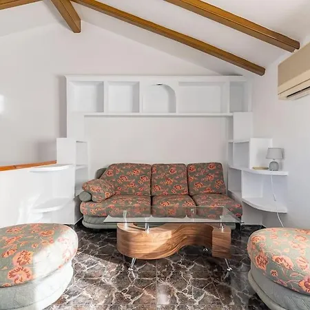 Beach, 8 Pax, 4bdr, 3bath, Bbq Holiday home