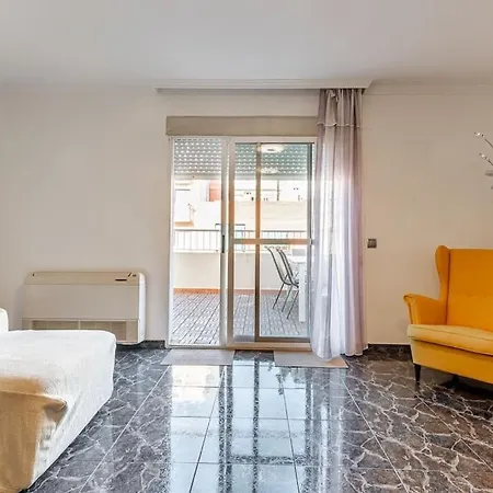 Nyaraló Beach, 8 Pax, 4bdr, 3bath, Bbq *